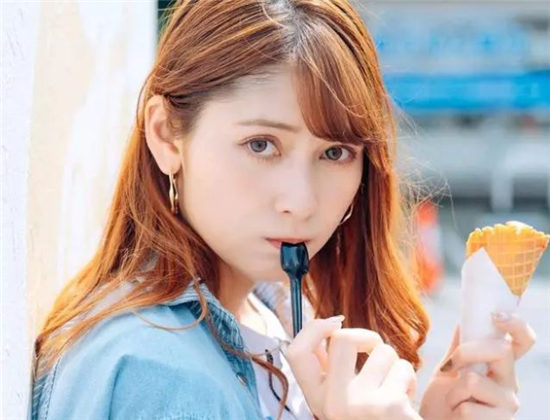 安洁拉芽衣是谁 安洁拉芽衣个人资料(图3)
