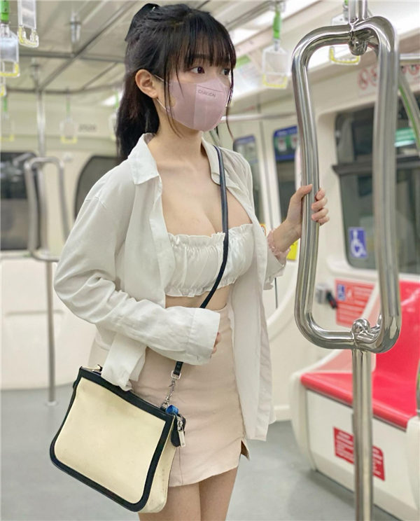 Diorwynn是谁 Diorwynn是一位健身教练(图2)