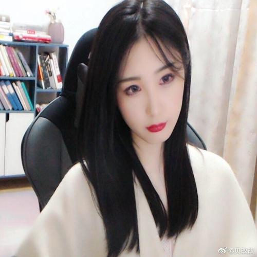 美女主播贝玲妃王者“代打事件”视频流出 她的人设会崩吗？(图1)