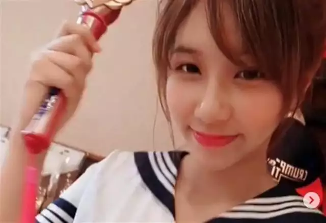 台湾女优吴梦梦影片遭泄漏，将粉丝告上法庭